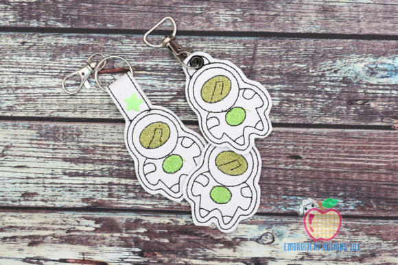 A Cozy Review of the Astronaut Keyfob Embroidery Design