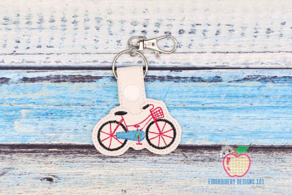 Reviewing a Bicycle with a Basket Keyfob Design